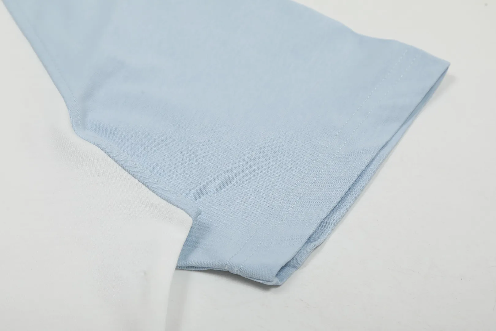 vivienne west wood The Queen Mother of the West Vivienne Saturn Raglan Color Block Short Sleeve VIVI 156# new fabrics have been washed twice at high temperature machine + water. It is the only one in the entire network that achieves 0 shrinkage. The Solona thread is arranged. The threaded neckline does not deform. It is tight and dense. Welcome to compare. The full range of correct accessories. Every detail is completely restored and can be stretched directly.